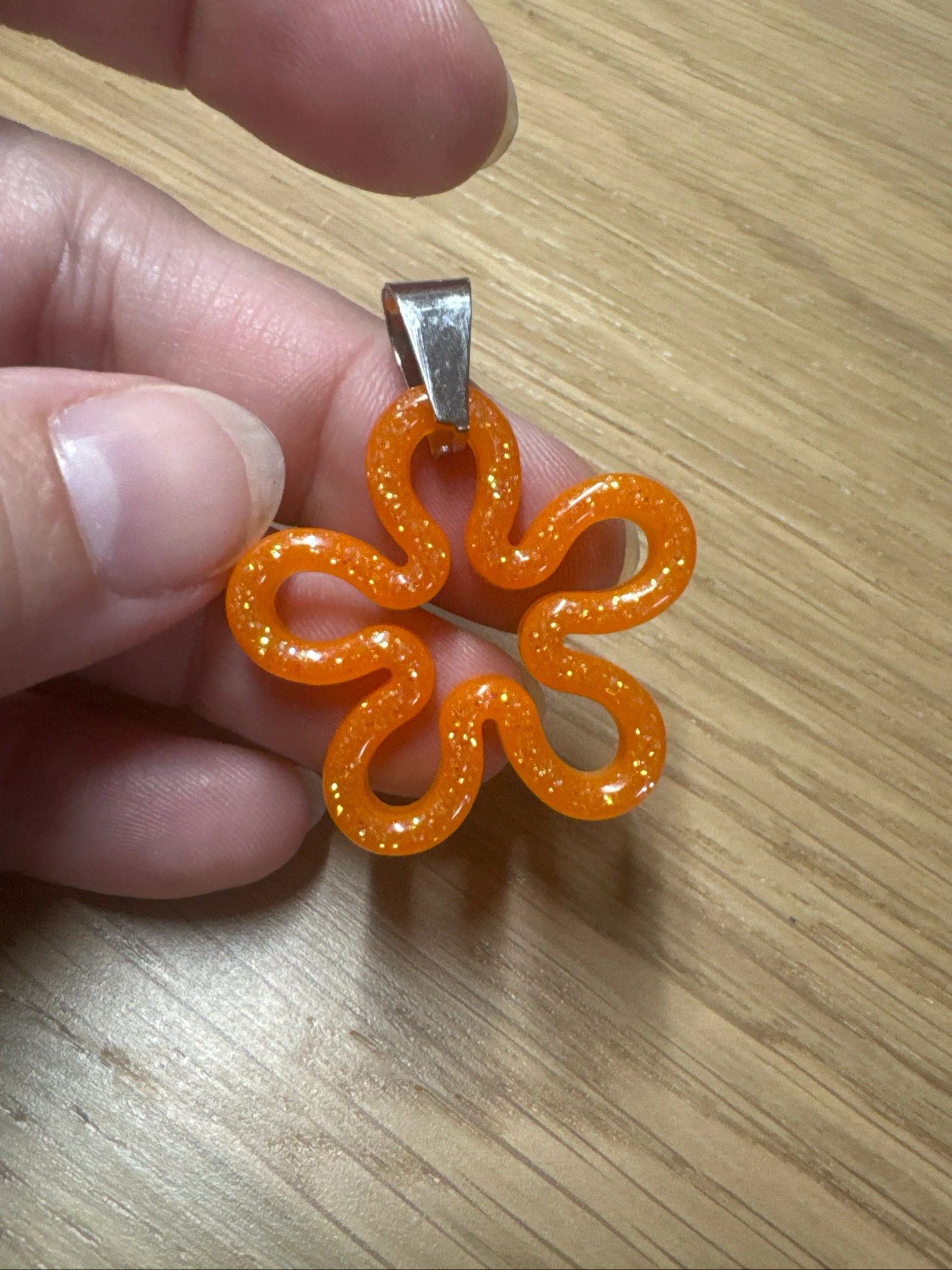 Pendentif en résine 